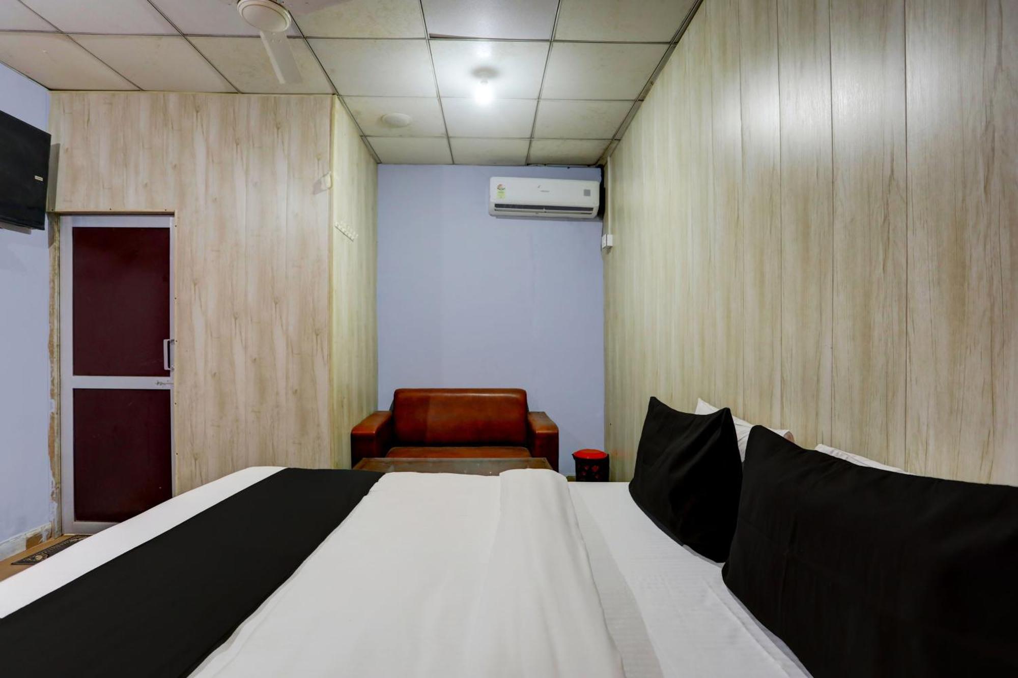 Collection O Harsh Hotel & Restaurant Bhiwadi 外观 照片
